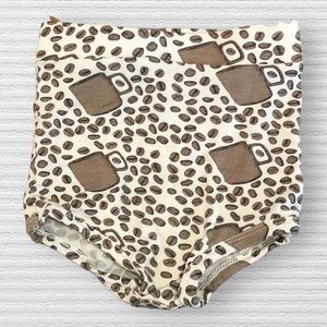 Kate Quinn | Coffee | Retro | Bloomers